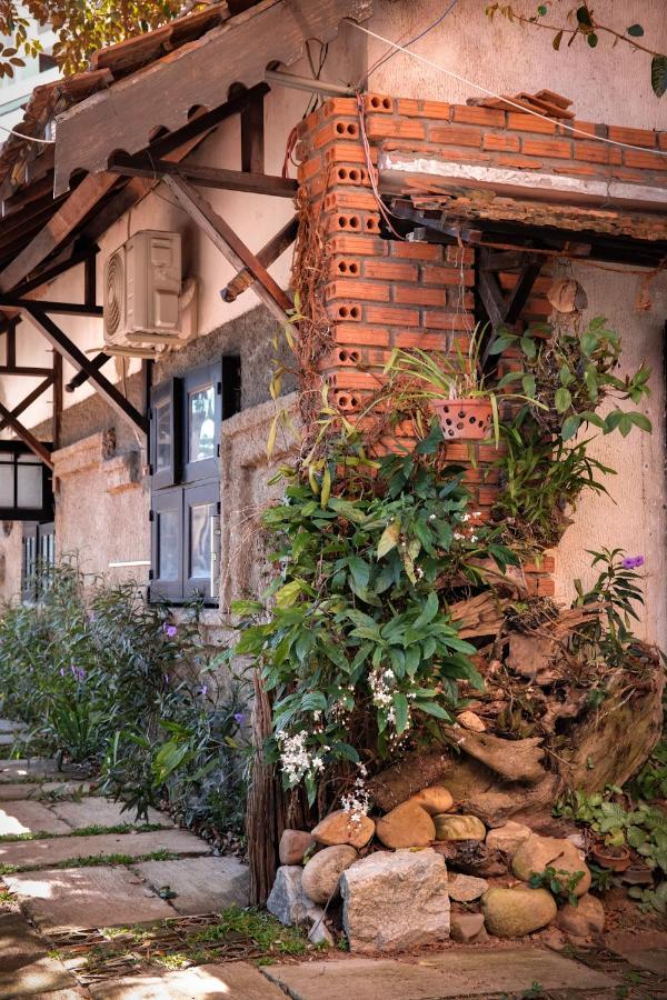 Y.O Inn Tỉnh Kontum Kültér fotó